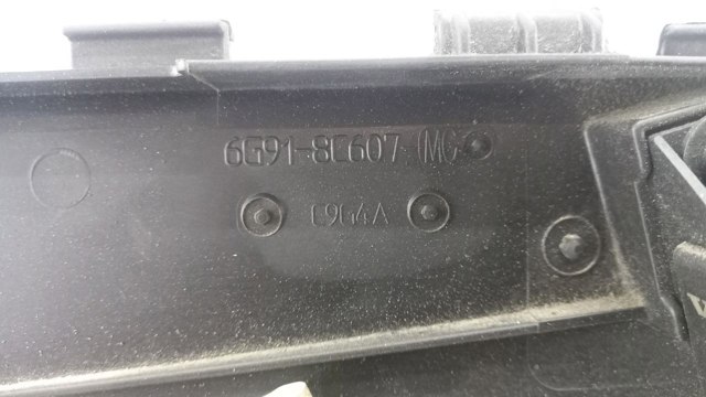 Диффузор радиатора охлаждения в сборе с мотором и крыльчаткой 31293778 VOLVO
