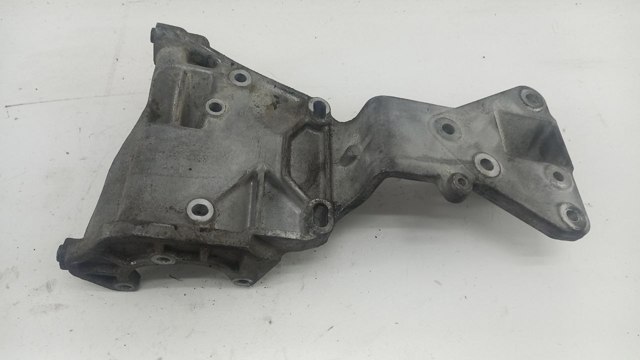 VOLVO 31316673 Кронштейн генератора в наличии Ужгород