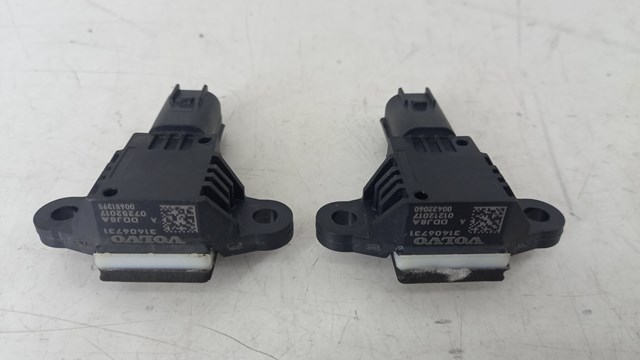 Датчик AIRBAG передний 31406731 VOLVO