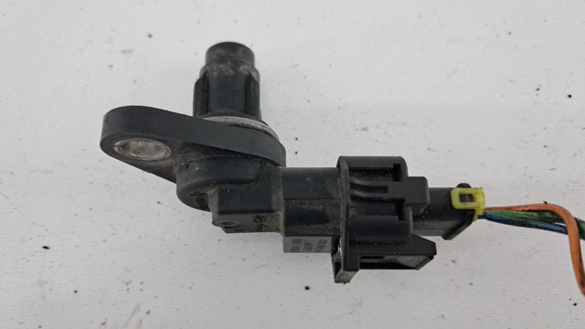 HYUNDAI 393002A000 Датчик положения распредвала в наличии Винница