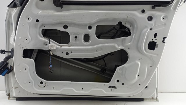BMW 41007206108 Дверь передняя правая в наличии Каменское
