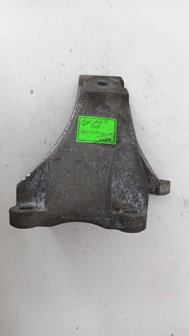 VAG 4F0199308N Кронштейн подушки (опоры) двигателя правой в наличии Черновцы