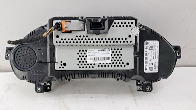 Приборная доска 4G8920932Q VAG