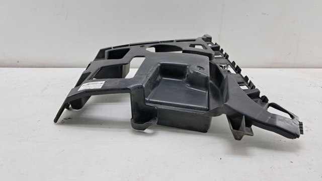 Направляющая заднего бампера, левая 51128057207 BMW