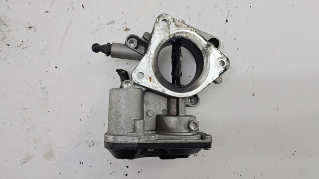 Блок дроссельной заслонки 55564164 OPEL