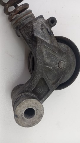 Компрессор кондиционера 55565236 OPEL
