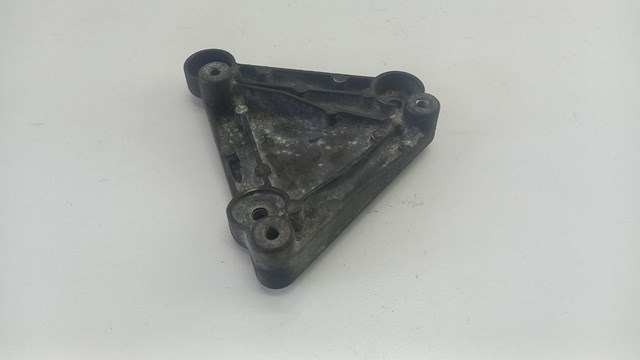 OPEL 55567289 Кронштейн компрессора кондиционера в наличии Львов