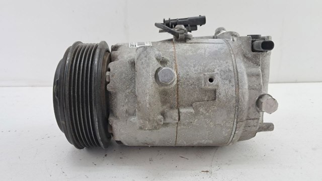 Компрессор системы кондиционирования 557805030 OPEL