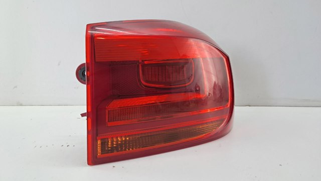 5N0945096Q VAG Фонарь задний правый внешний купить в Николаев