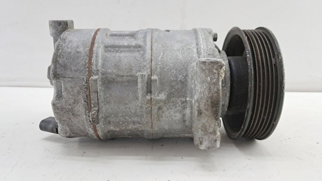 VAG 5Q0816803F Компрессор кондиционера в наличии Николаев