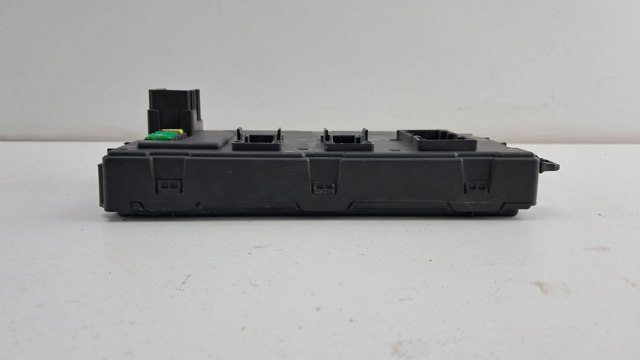 Панель предохранителей 61359329700 BMW