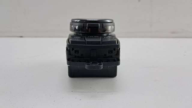 BMW 65829350725 Многофункциональный джойстик управления в наличии Павлоград