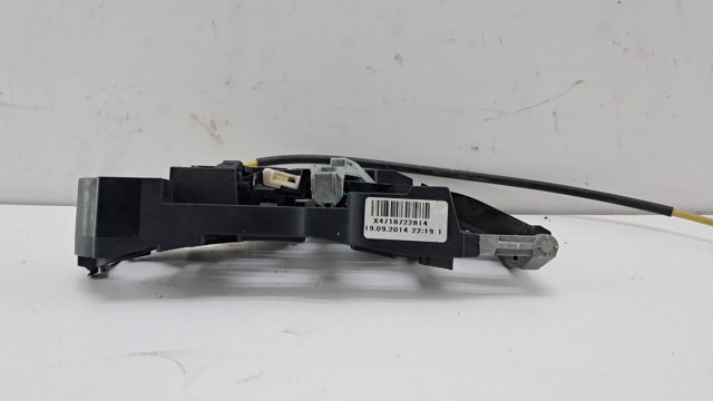 Держатель наружной ручки двери, правых дверей 7187228 BMW