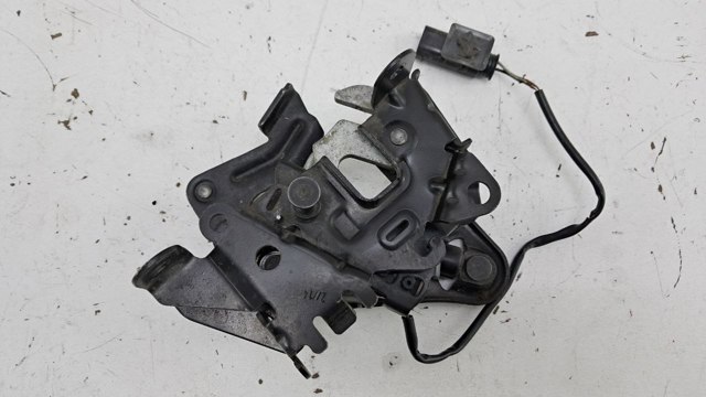 BMW 7206453 Замок капота левый в наличии Винница