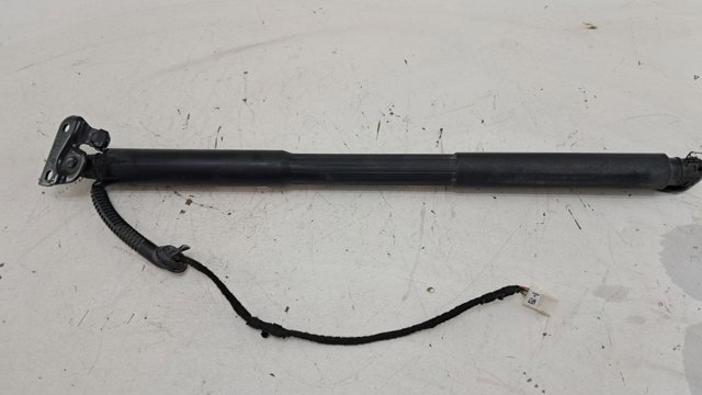 7263156 BMW Амортизатор багажника купить в Киев