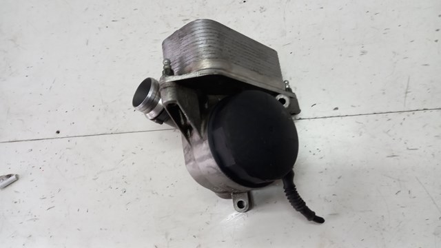  Корпус масляного фильтра 7516383 BMW