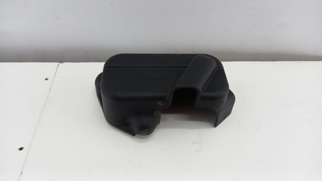 Молдинг стекла заднего 7537294 BMW