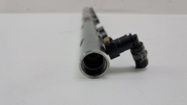 7805423 BMW Распределитель топлива (рампа) купить в Киев