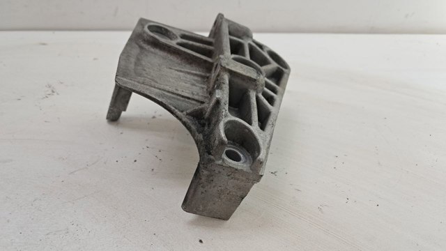 8200408663 RENAULT купить в Ирпень