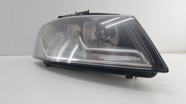 VAG 8P0941004BB Правая фара в наличии Ужгород