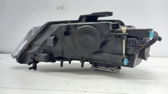 VAG 8P0941004BB Правая фара в наличии Киев
