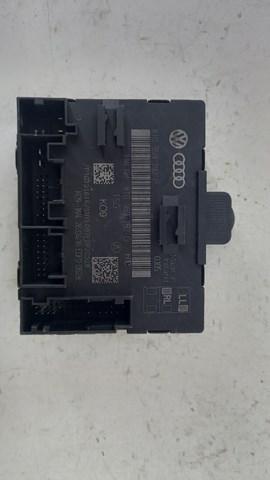 Блок комфорта передней двери 8T0959792P VAG