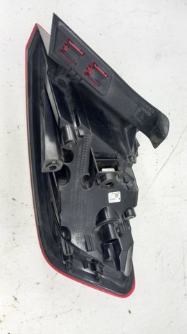 Фонарь задний левый, внешний 8V4945095D VAG