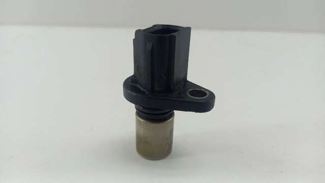 Датчик оборотов распредвала Toyota Avensis 2