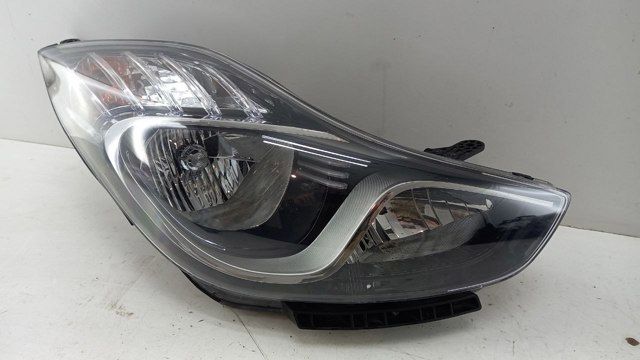 HYUNDAI 921021KXXX Фара правая в наличии Винница