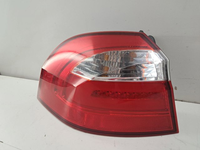 HYUNDAI 924011W2 Фонарь задний левый внешний в наличии Черкассы