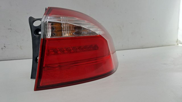 HYUNDAI 924021W2 Фонарь задний правый внешний в наличии Сумы
