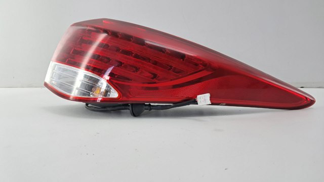 HYUNDAI 924023Z000 Фонарь задний правый внешний в наличии Запорожье