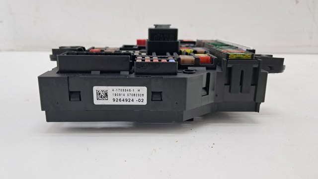 9264924 BMW Блок предохранителей задний салонный купить в Николаев