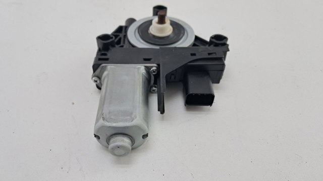 Мотор стеклоподъемника водительской двери 931401104 CHRYSLER