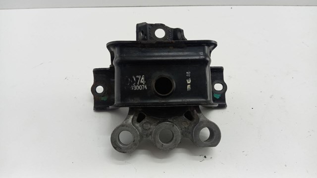 Подушка двигателя правая верхняя 95930074 OPEL