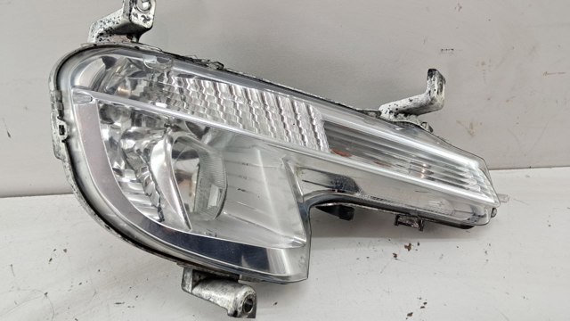 PEUGEOT 9670476180 Фара противотуманная правая в наличии Каменское