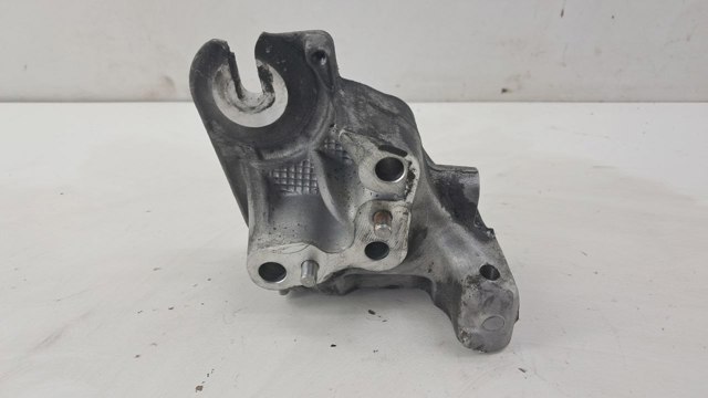 9805300680 PEUGEOT Кронштейн подушки (опоры) двигателя левой купить в Чернигов