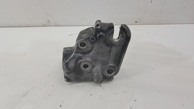 9805300680 PEUGEOT Кронштейн подушки (опоры) двигателя левой купить в Чернигов