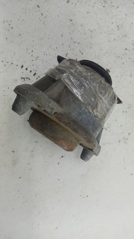 MERCEDES A2042400917 Передняя опора двигателя в наличии Кривой Рог