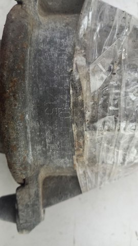 A2042400917 Подушка (опора) двигателя передняя купить Киев