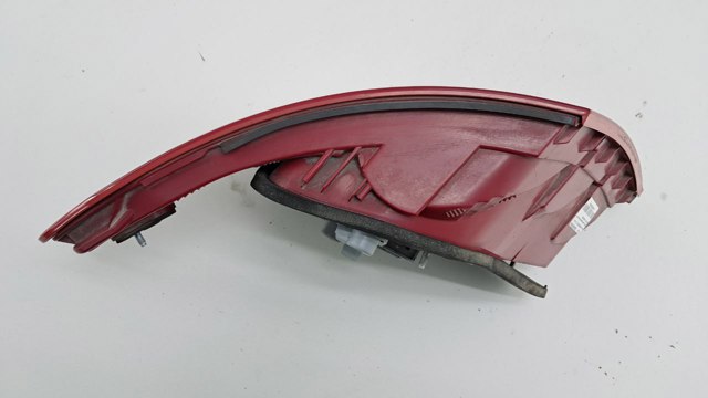 MERCEDES 2048202064 Фонарь задний правый в наличии Черновцы
