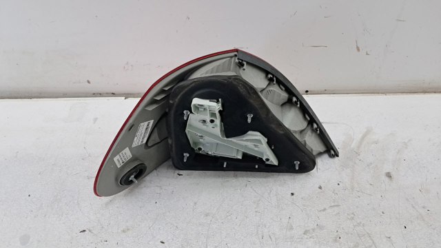 MERCEDES A2118202464 Фонарь задний правый внешний в наличии Украина
