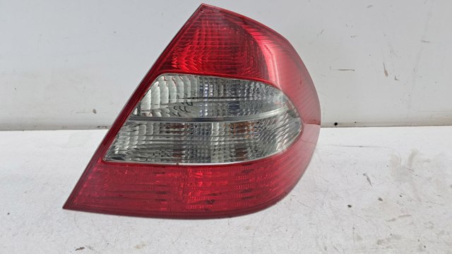 A2118202464 MERCEDES Фонарь задний правый внешний купить в Черкассы