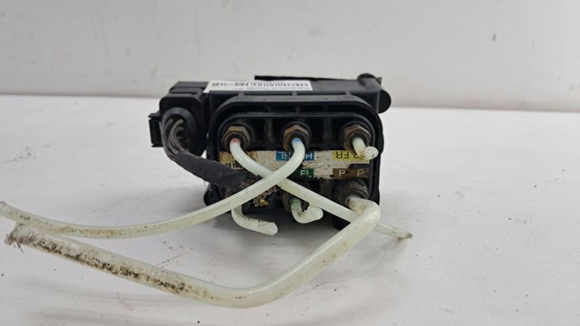 MERCEDES A2123200358 Блок клапанов регулируемой подвески в наличии Сумы