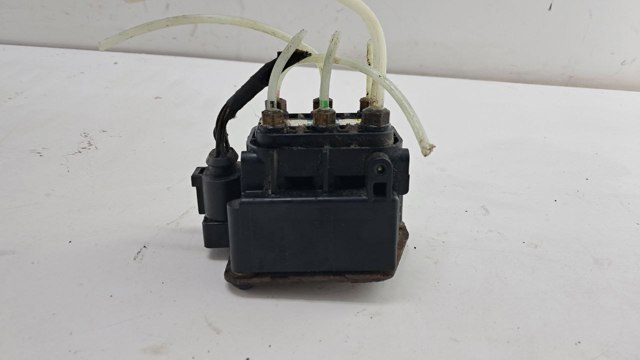MERCEDES A2123200358 Блок клапанов регулируемой подвески в наличии Черновцы