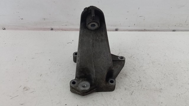 A2712230904 MERCEDES Кронштейн подушки (опоры) двигателя левой купить в Полтава