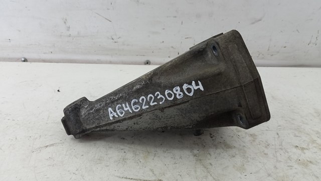 A6462230804 MERCEDES Кронштейн подушки (опоры) двигателя правой купить в Винница
