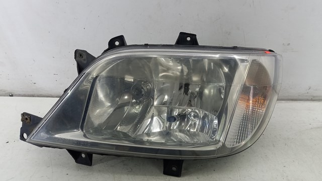 MERCEDES A9098200661 Левая фара в наличии Украина