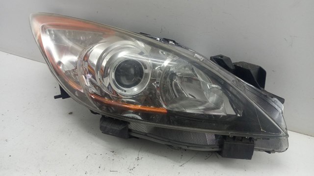 Правая блок фара BDG751030 MAZDA