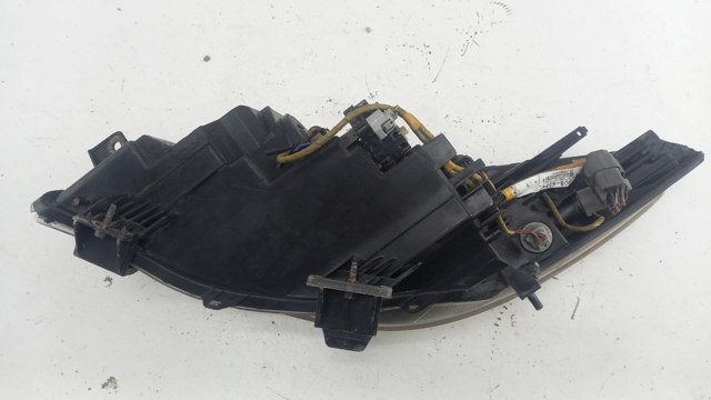 MAZDA BDG751030 Правая фара в наличии Ужгород